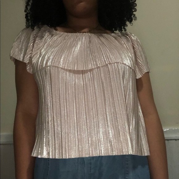 Off the Shoulder Pleated Sparkly Pink Top - Picture 2 of 3